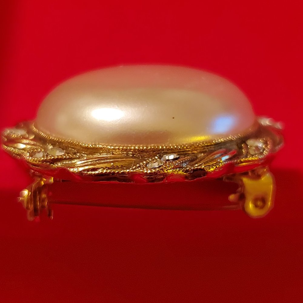 1928 Pearl Cabochon Brooch - Picture 3 of 5